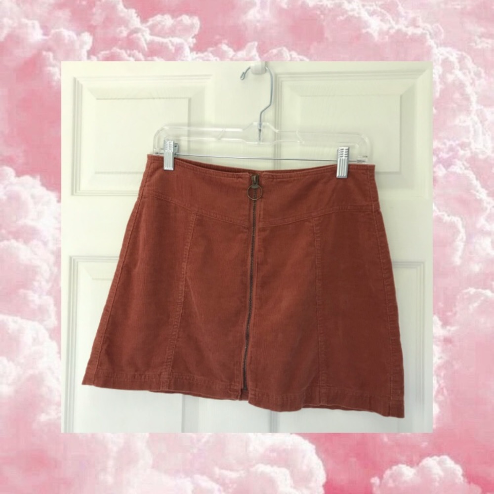 Rust colored zipper skirt!